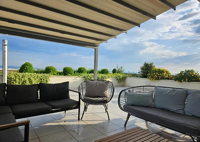 Tajla Πανσιόν